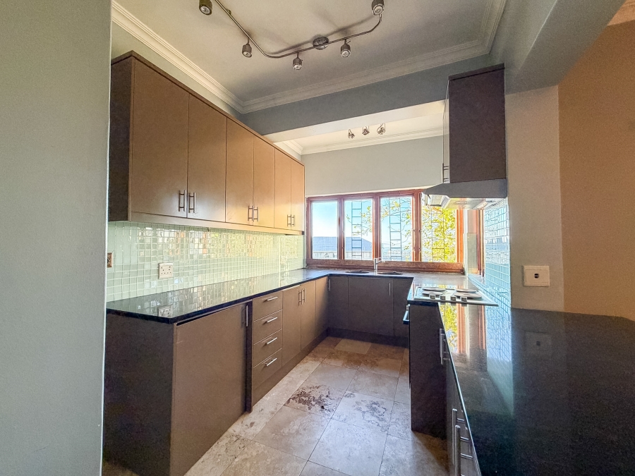 3 Bedroom Property for Sale in Vredehoek Western Cape